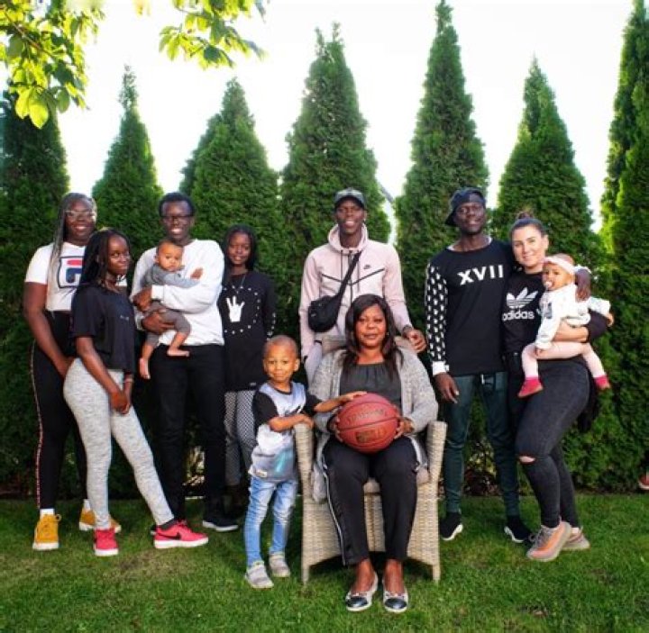 Dennis Schroder Father: Wife & Children