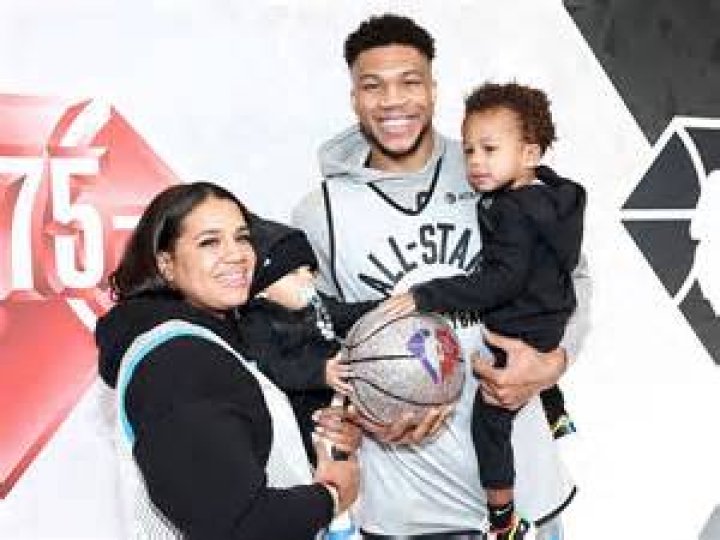 Giannis Antetokounmpo Religion, Is He Christian? Parents And Ethnicity Revealed