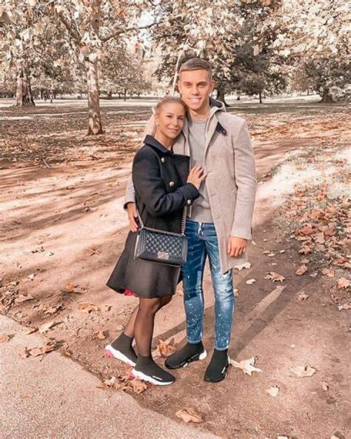 Leandro Trossard parents: Meet Linda Scheepers and Peter Trossard