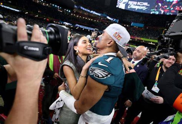 Who is Jalen Hurts' girlfriend, Bry Burrows?