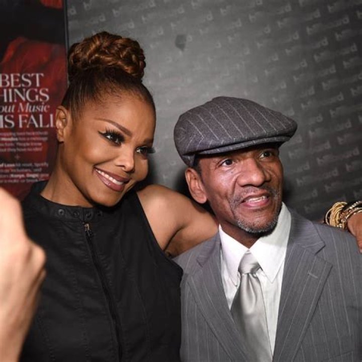 Who is Ralph Carter?His Net Worth, Age, Wife, Kids, Family, Is He Gay?
